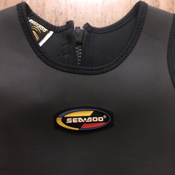 Sea Doo Shortie Wetsuit Black Red Yellow Womens 10 Nylon - Picture 3 of 8